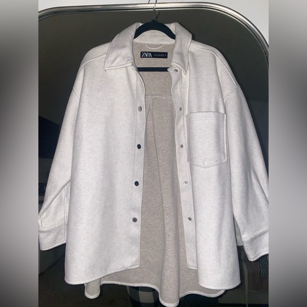 Zara beige oversized jacket Medium